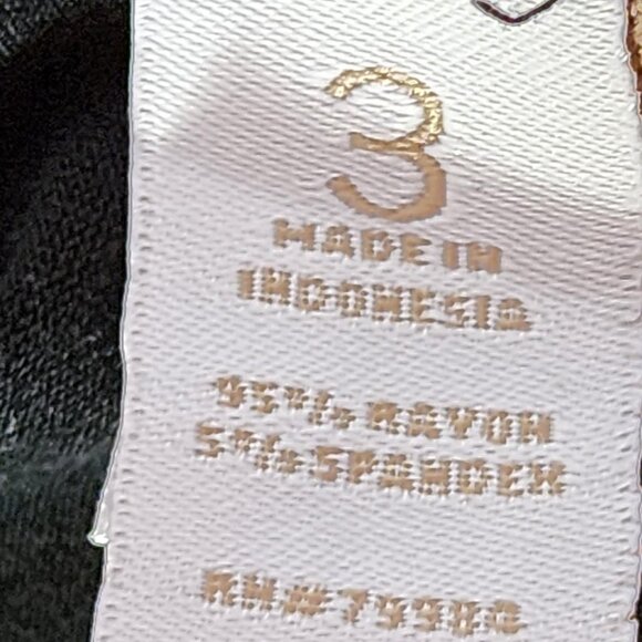 Chico's Black Rayon Span LS Neveah Scoop Neck Soft Top Chico Size 3 US XL 16 - Picture 14 of 16